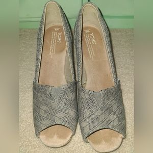 Toms Wedge Women's Gray Canvas Aztec Geometric Heels Cork Peep Toe Size 9W